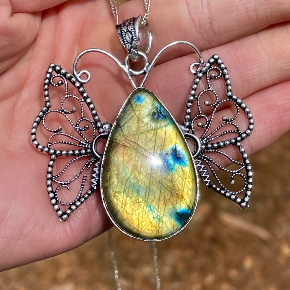 😵 Flash Labradorite 925 Sterling silver Butterfly pendant necklace fire core